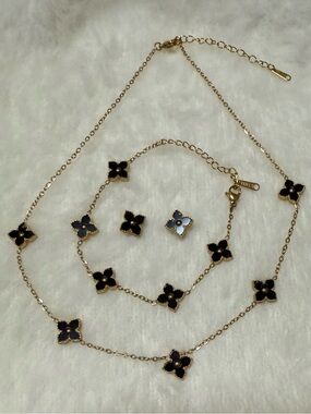 Four Leaf Clover Black 18K Goldplated Jewelry Set (Necklace,Bracelet&Earrings)